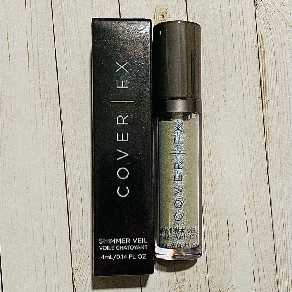 CoverFX “Halo” Shimmer Veil